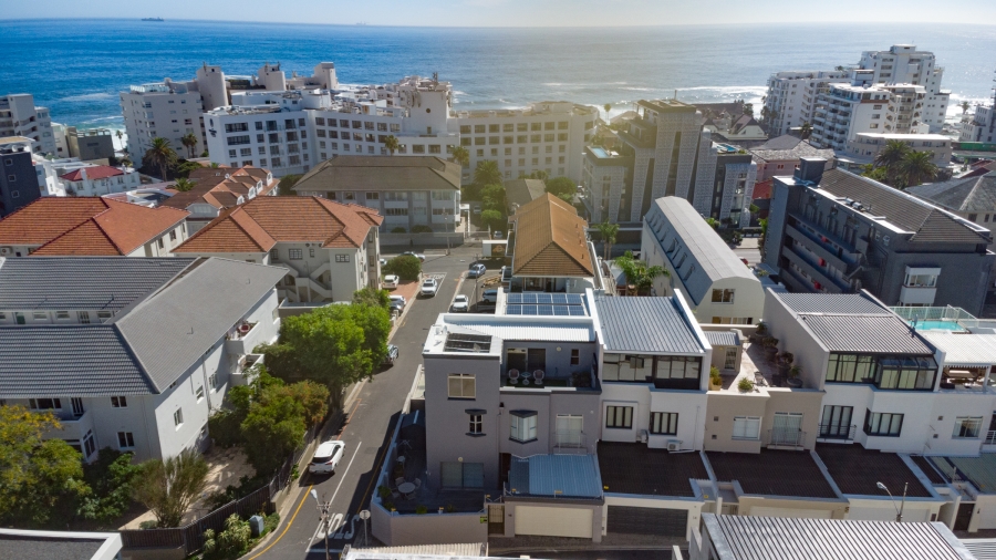 4 Bedroom Property for Sale in Bantry Bay Western Cape